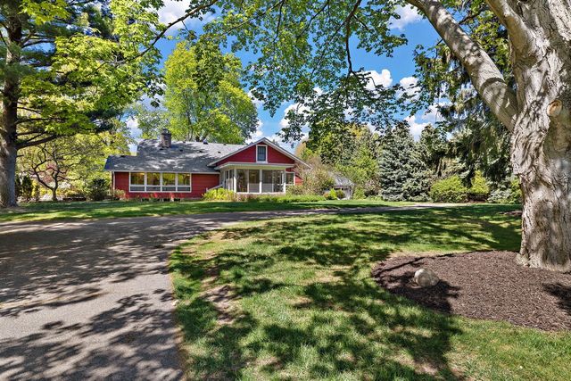 2305 Warner Drive, Holland, MI 49424