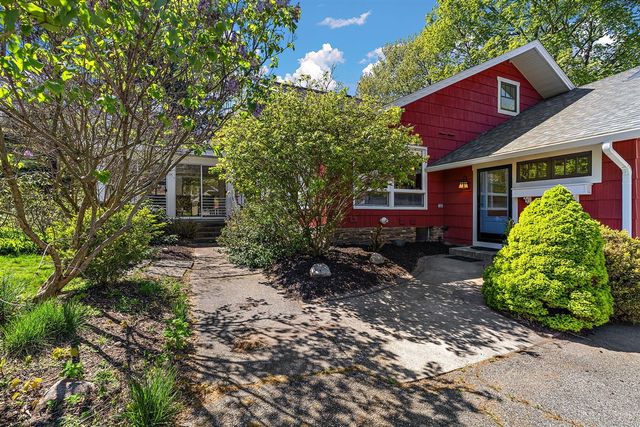 2305 Warner Drive, Holland, MI 49424