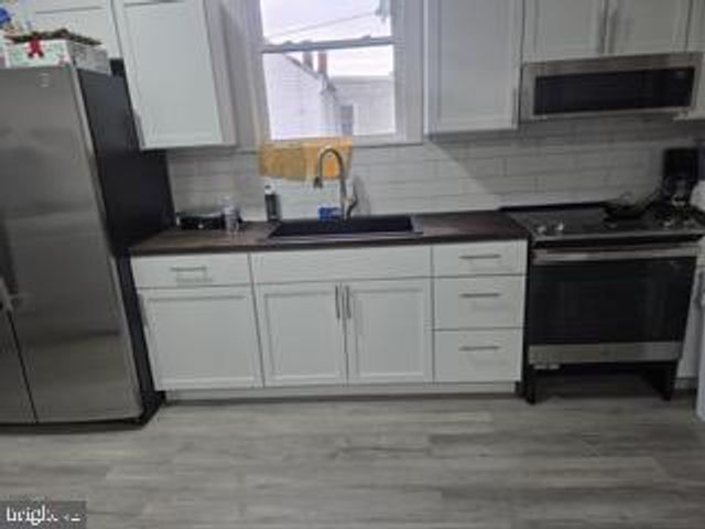 32 E BACON ST, Pottsville, PA 17901