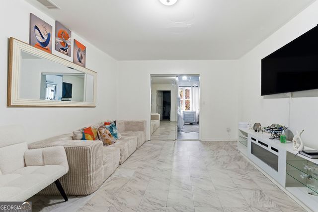 325 Riverbirch Lane, Lawrenceville, GA 30044