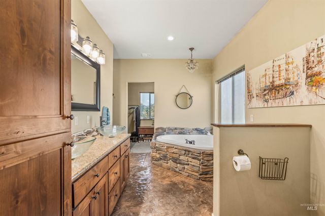 3305 18th Street, Lewiston, ID 83501
