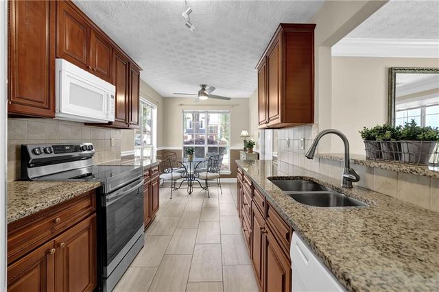 4095 Beaver Oaks Drive, Duluth, GA 30096