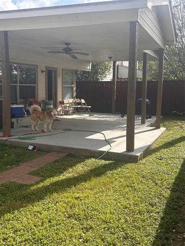 7811 Fall Glen Drive, Houston, TX 77040