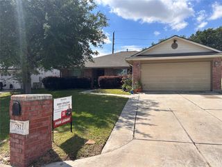 7811 Fall Glen Drive, Houston, TX 77040