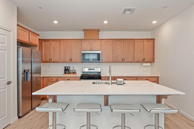 4574 Spring Harvest Dr, Folsom, CA 95630
