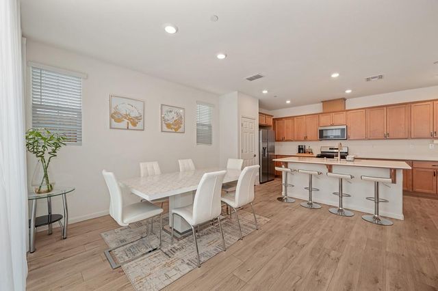 4574 Spring Harvest Dr, Folsom, CA 95630