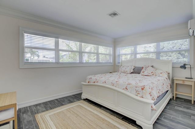 1920 Waters Edge, Pompano Beach, FL 33062