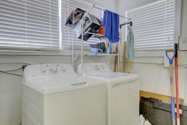 1920 Waters Edge, Pompano Beach, FL 33062