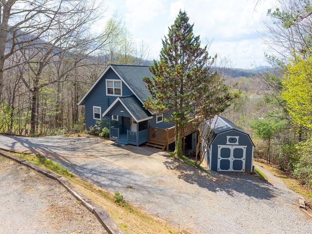 312 Penland Indian Trail, Hayesville, NC 28904