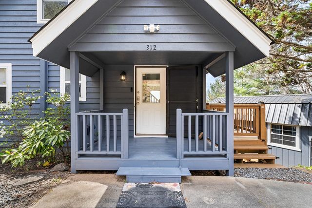 312 Penland Indian Trail, Hayesville, NC 28904