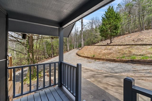 312 Penland Indian Trail, Hayesville, NC 28904