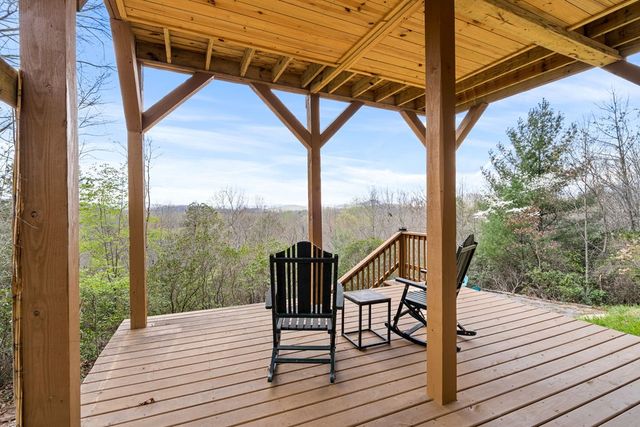 312 Penland Indian Trail, Hayesville, NC 28904