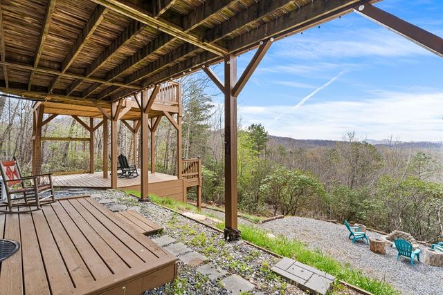 312 Penland Indian Trail, Hayesville, NC 28904