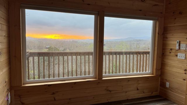 312 Penland Indian Trail, Hayesville, NC 28904