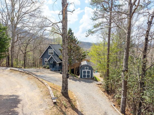 312 Penland Indian Trail, Hayesville, NC 28904