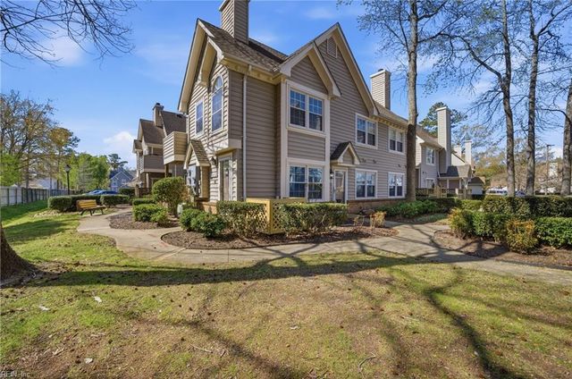 700 Rapidan River Ct Apt F, Chesapeake, VA 23320