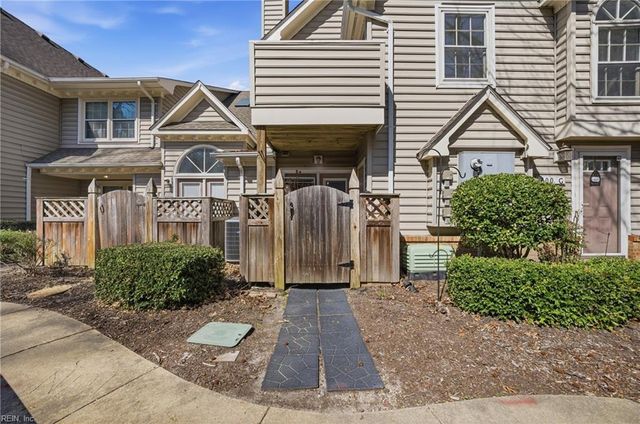 700 Rapidan River Ct Apt F, Chesapeake, VA 23320