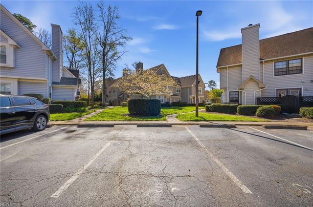 700 Rapidan River Ct Apt F, Chesapeake, VA 23320