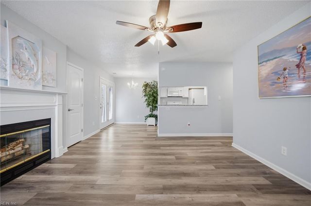 700 Rapidan River Ct Apt F, Chesapeake, VA 23320