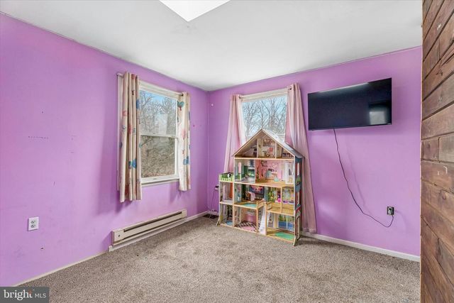 56 REIFSNYDER RD, Royersford, PA 19468