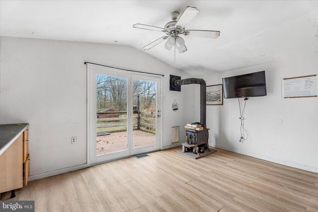 56 REIFSNYDER RD, Royersford, PA 19468