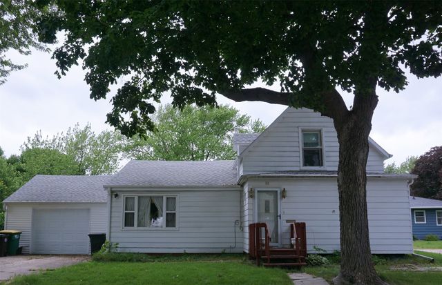 118 N 5th Street, Winterset, IA 50273