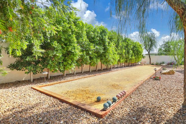 81075 Monarchos Circle, La Quinta, CA 92253