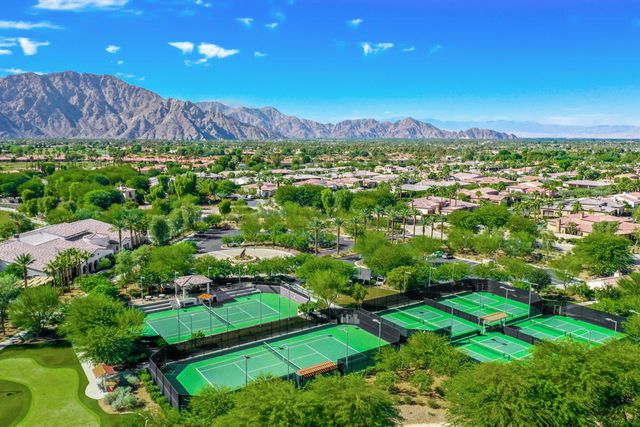 81075 Monarchos Circle, La Quinta, CA 92253