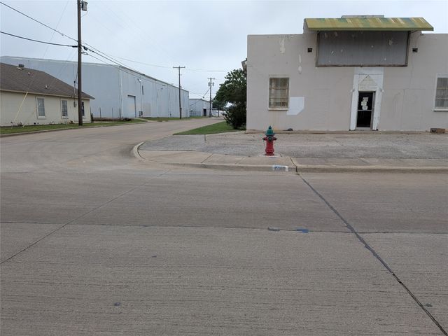 4315 NE Loraine Street, Haltom City, TX 76117