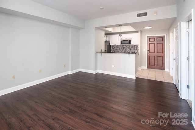 300 W 5th Street 339, Charlotte, NC 28202