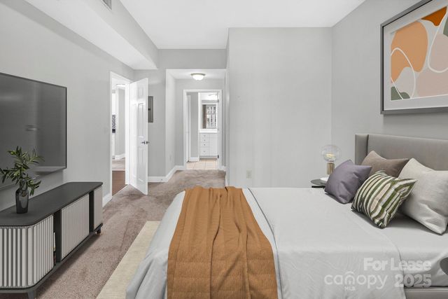 300 W 5th Street 339, Charlotte, NC 28202