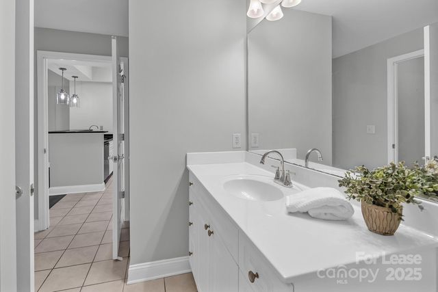 300 W 5th Street 339, Charlotte, NC 28202