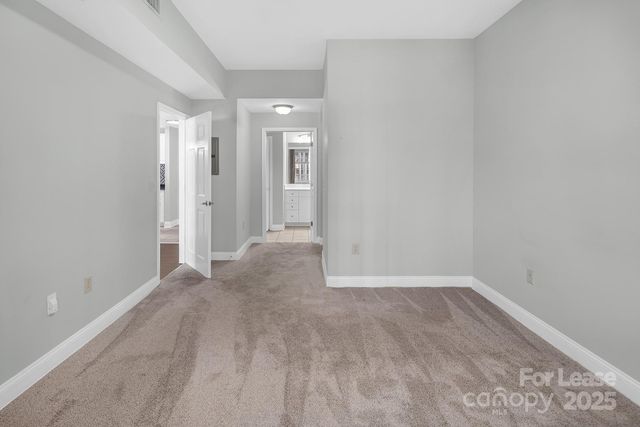 300 W 5th Street 339, Charlotte, NC 28202