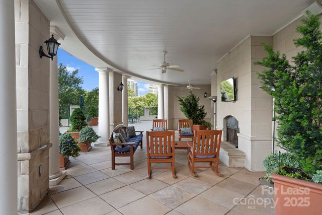 300 W 5th Street 339, Charlotte, NC 28202