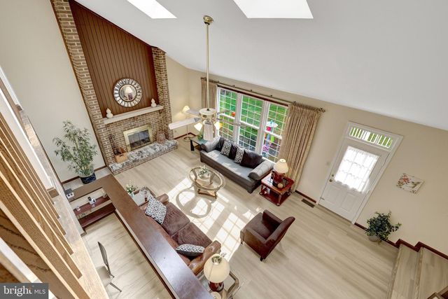 1398 PARK LAKE DR, Reston, VA 20190