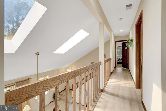 1398 PARK LAKE DR, Reston, VA 20190