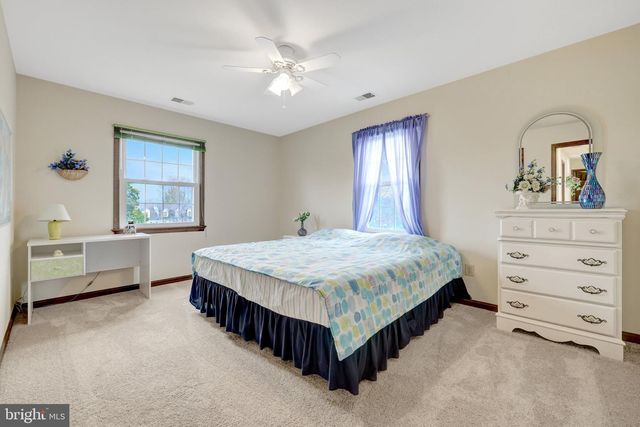 1398 PARK LAKE DR, Reston, VA 20190