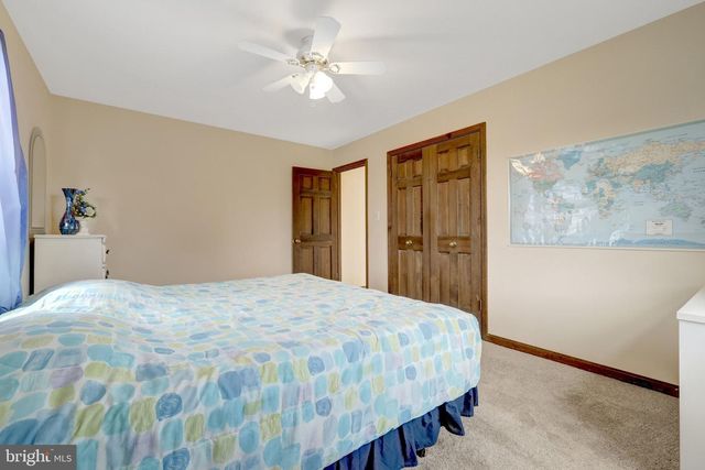 1398 PARK LAKE DR, Reston, VA 20190