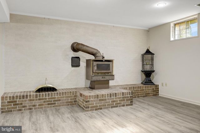 1398 PARK LAKE DR, Reston, VA 20190