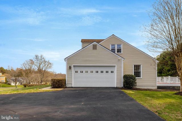 1398 PARK LAKE DR, Reston, VA 20190