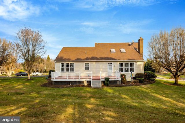 1398 PARK LAKE DR, Reston, VA 20190