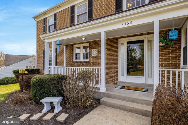1398 PARK LAKE DR, Reston, VA 20190
