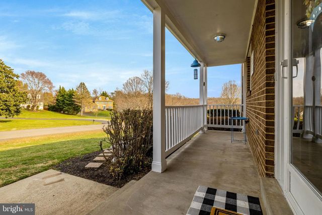 1398 PARK LAKE DR, Reston, VA 20190