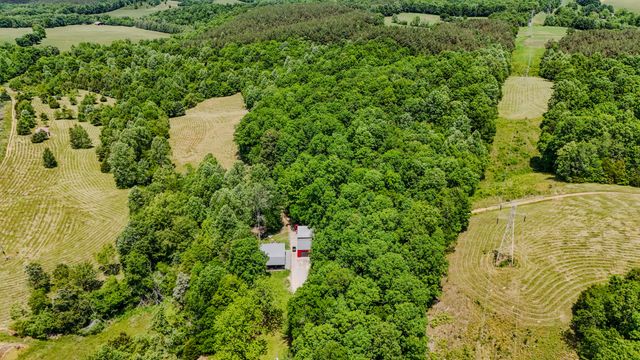 220 Ovilla Ln, Lawrenceburg, TN 38464