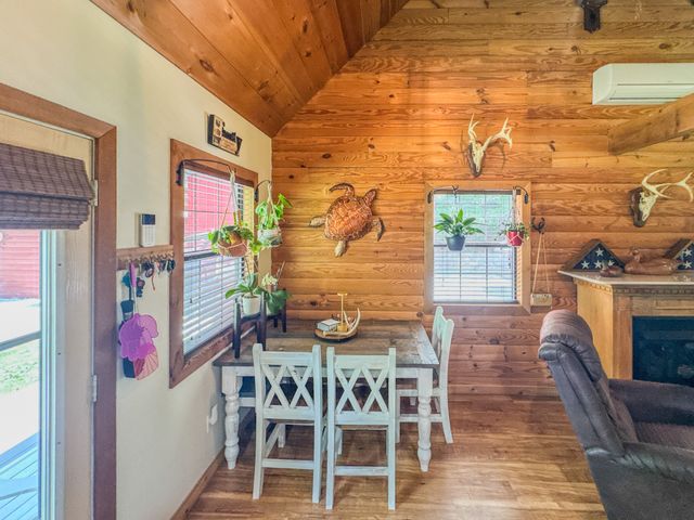 220 Ovilla Ln, Lawrenceburg, TN 38464