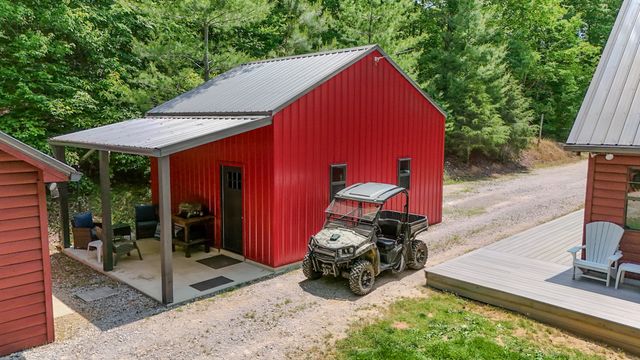 220 Ovilla Ln, Lawrenceburg, TN 38464