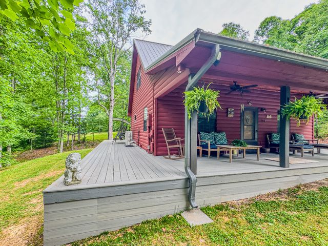 220 Ovilla Ln, Lawrenceburg, TN 38464