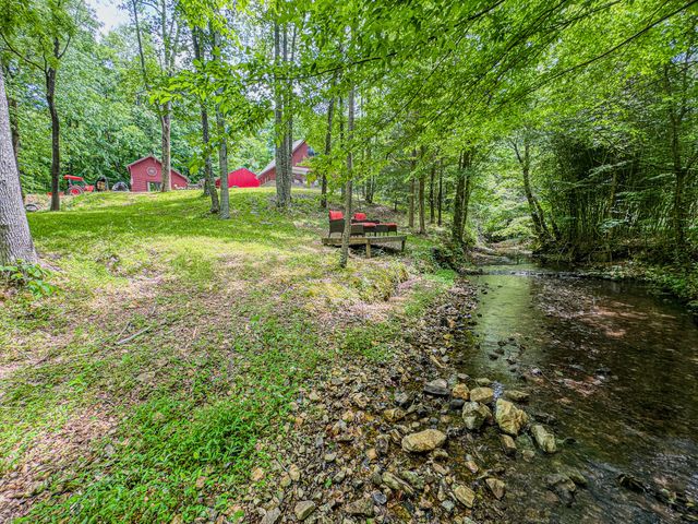 220 Ovilla Ln, Lawrenceburg, TN 38464