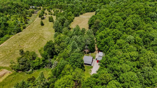 220 Ovilla Ln, Lawrenceburg, TN 38464