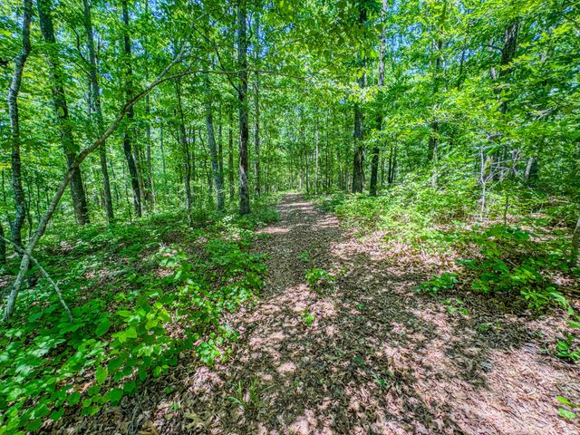 220 Ovilla Ln, Lawrenceburg, TN 38464